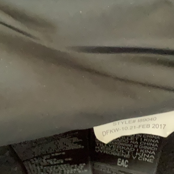 Marmot Women's Down Wool Jacket Black - Picture 9 of 11